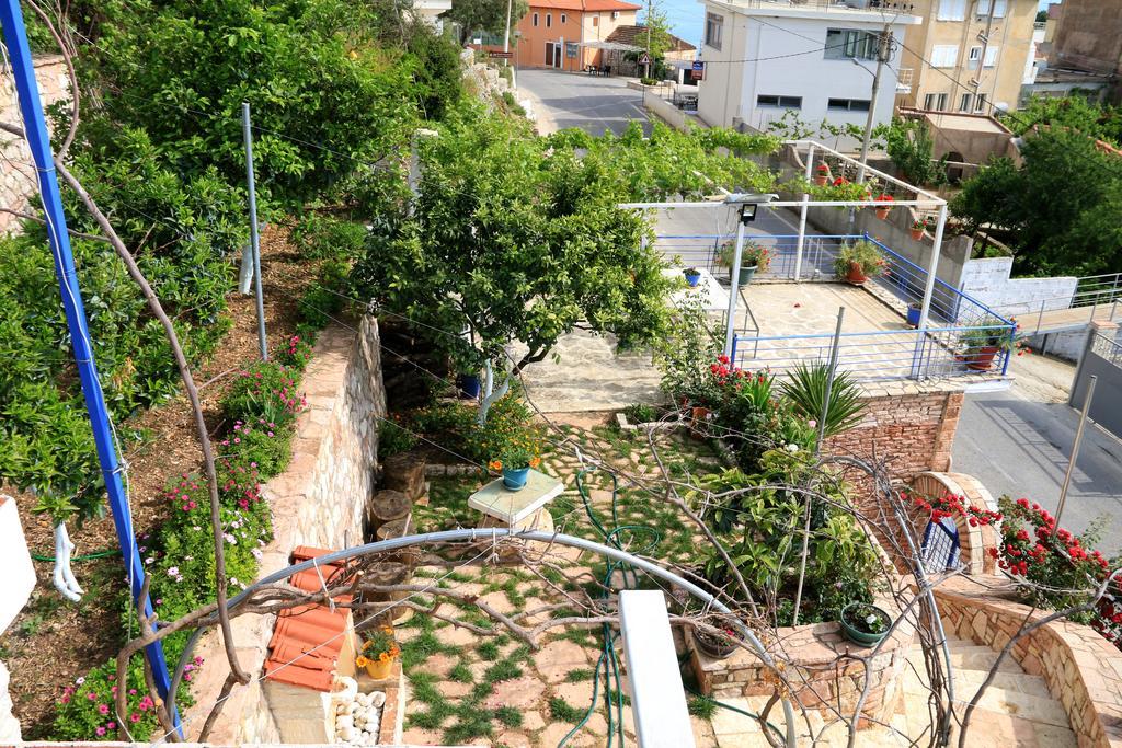 Holiday Home Ali Piqeras Luaran gambar