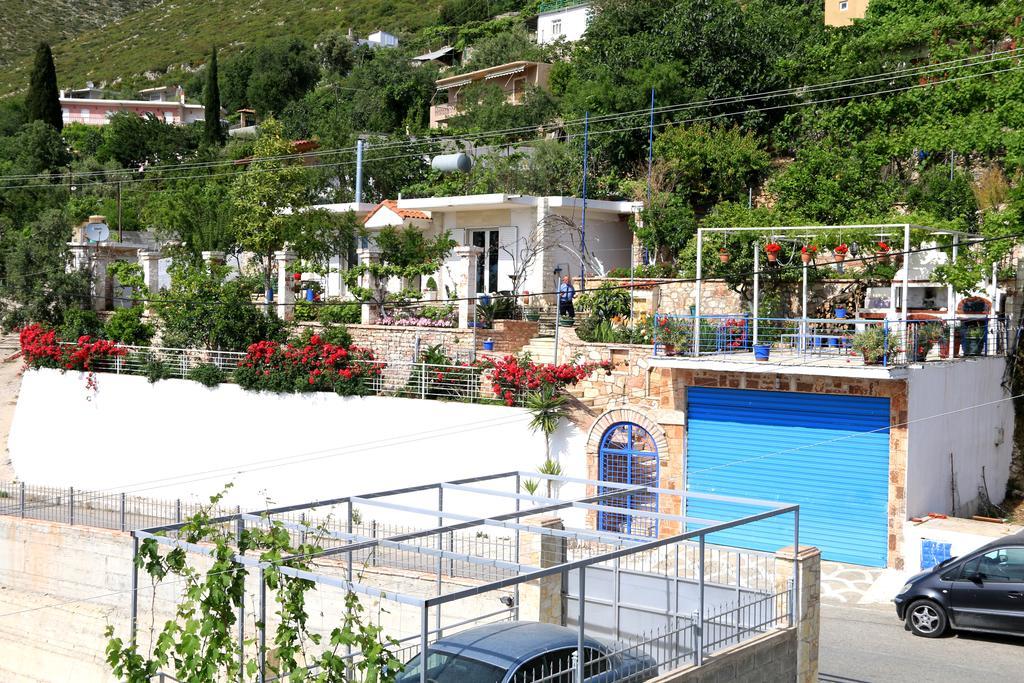 Holiday Home Ali Piqeras Luaran gambar